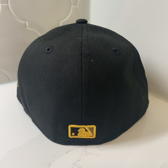 New Era Cincinnati Reds 59FIFTY MLB Armed Forces Day Low Profile Black Hat 7 1/4 - Picture 6 of 8